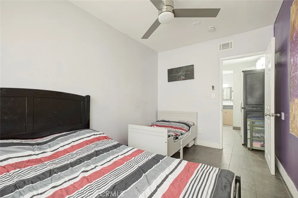 13889 Nurmi Sylmar, CA 91342