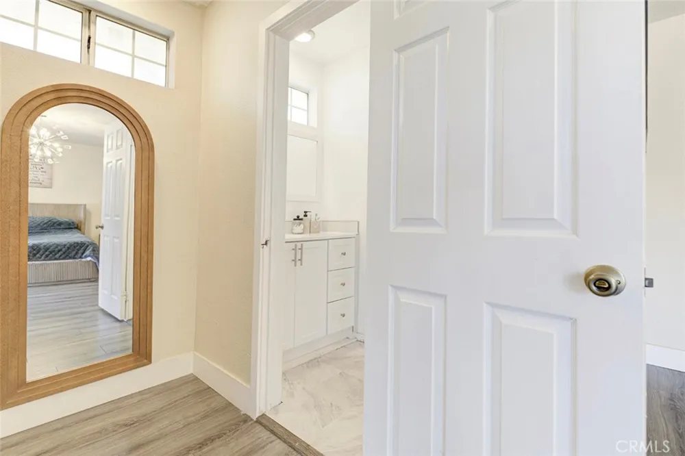 13889 Nurmi Sylmar, CA 91342