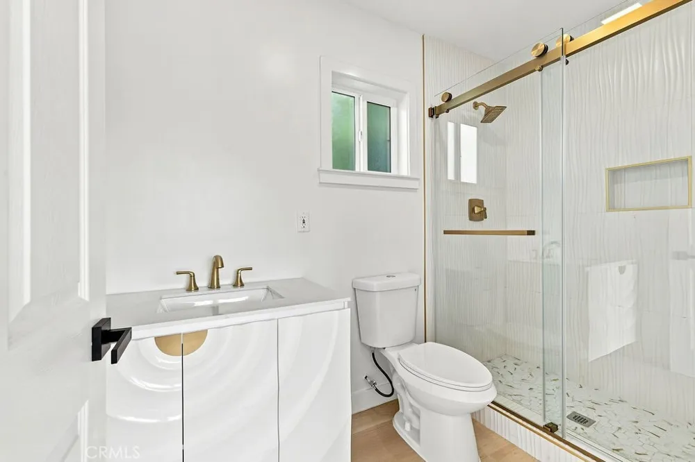 1211 Cole Avenue Hollywood, CA 90038