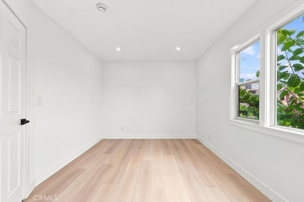 1211 Cole Avenue Hollywood, CA 90038