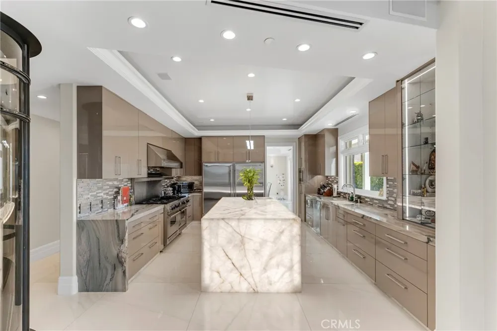 860 Greenridge Drive La Canada Flintridge, CA 91011