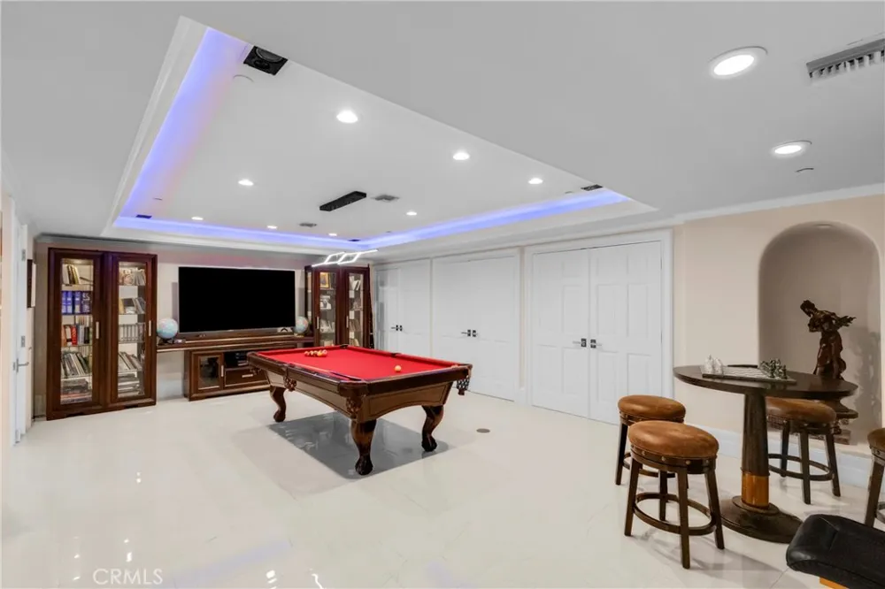 860 Greenridge Drive La Canada Flintridge, CA 91011