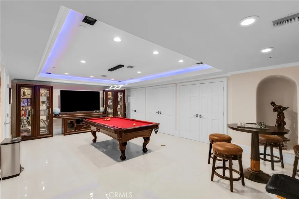 860 Greenridge Drive La Canada Flintridge, CA 91011