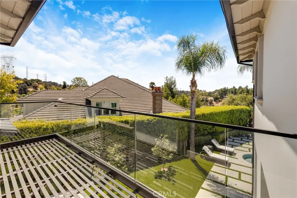 860 Greenridge Drive La Canada Flintridge, CA 91011