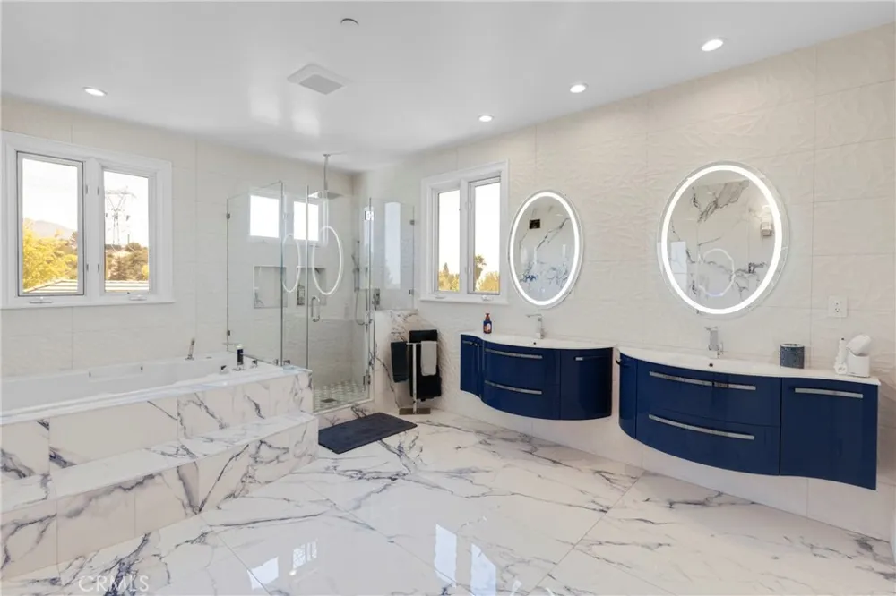 860 Greenridge Drive La Canada Flintridge, CA 91011