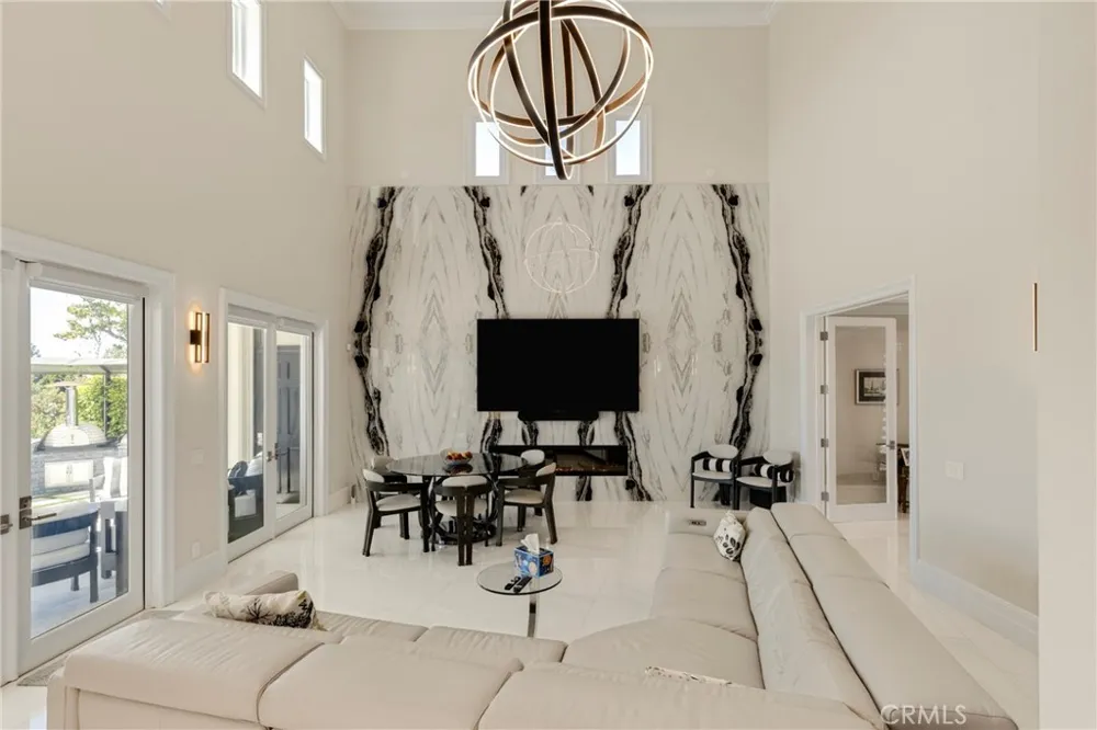 860 Greenridge Drive La Canada Flintridge, CA 91011