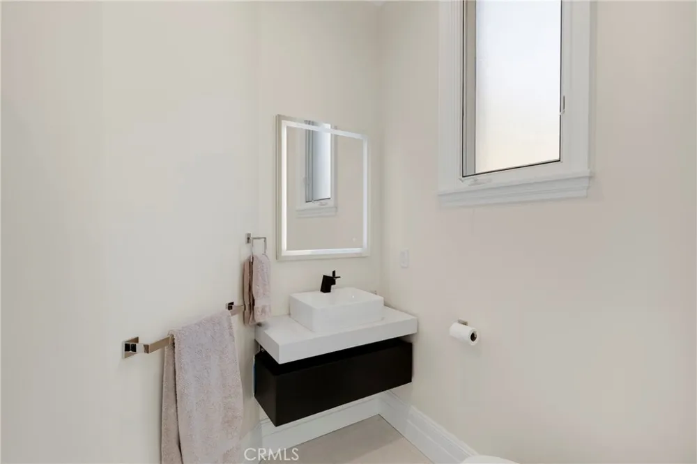 860 Greenridge Drive La Canada Flintridge, CA 91011