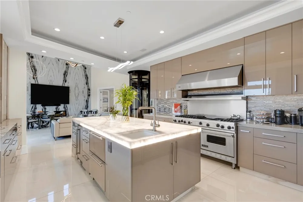 860 Greenridge Drive La Canada Flintridge, CA 91011