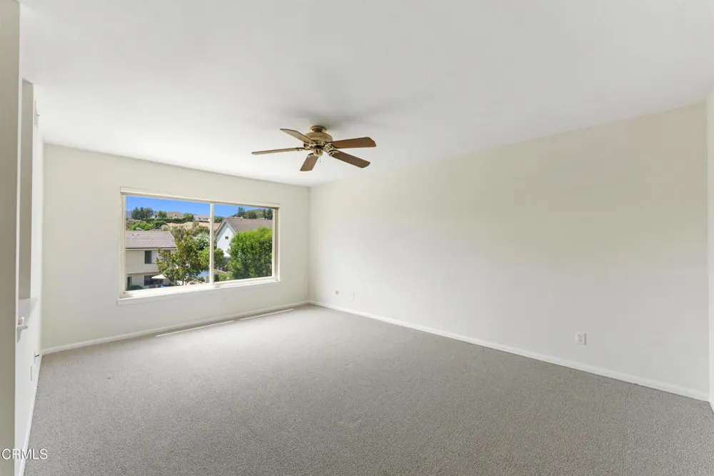 5828 Sunny Vista Avenue Oak Park, CA 91377