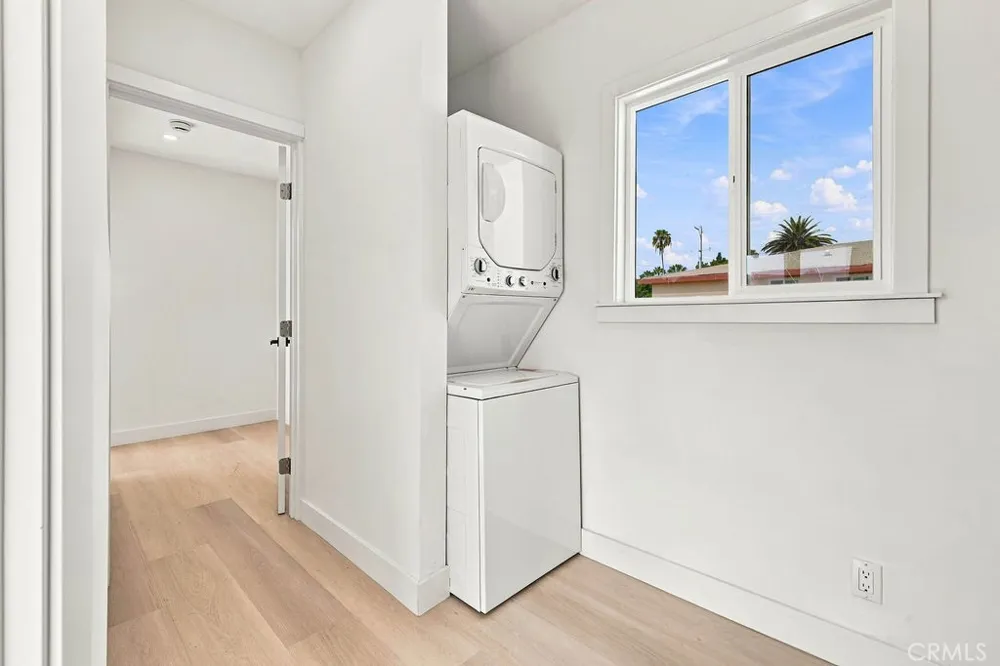 1205 Cole Avenue Hollywood, CA 90038