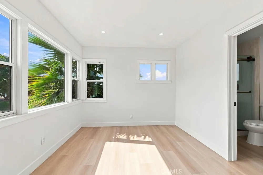 1205 Cole Avenue Hollywood, CA 90038
