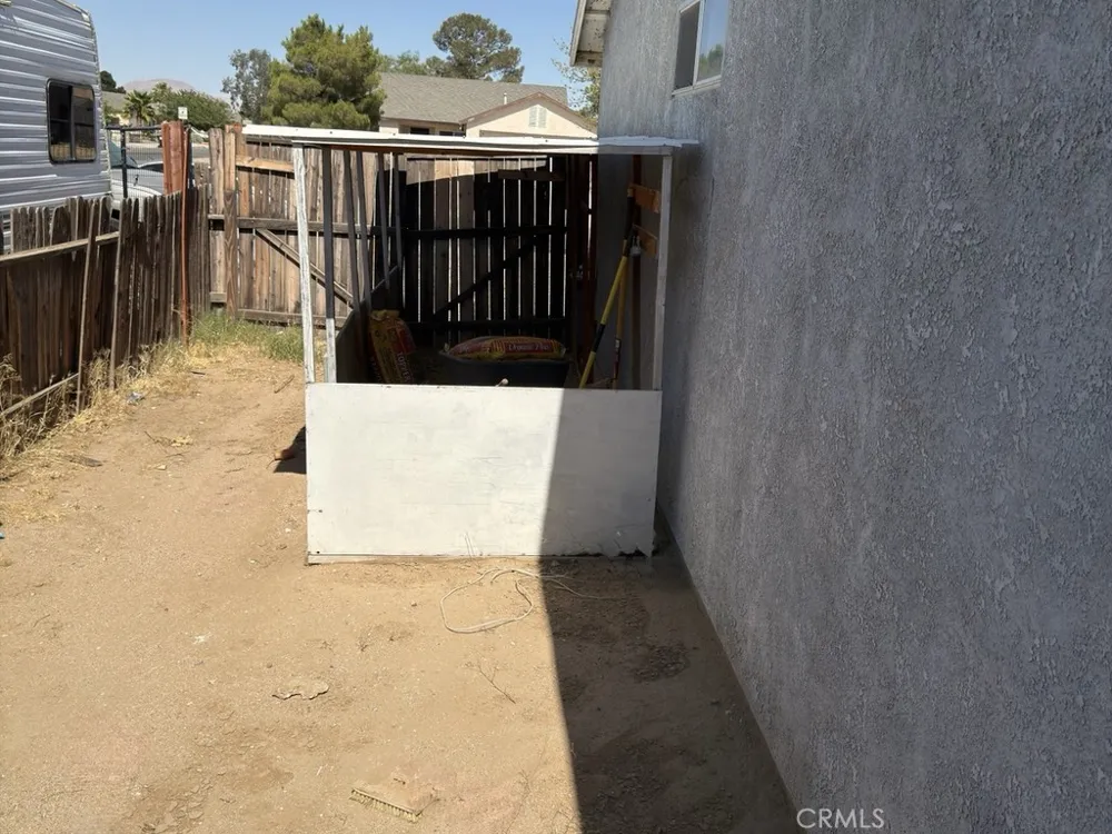 17808 Stevens Adelanto, CA 92301