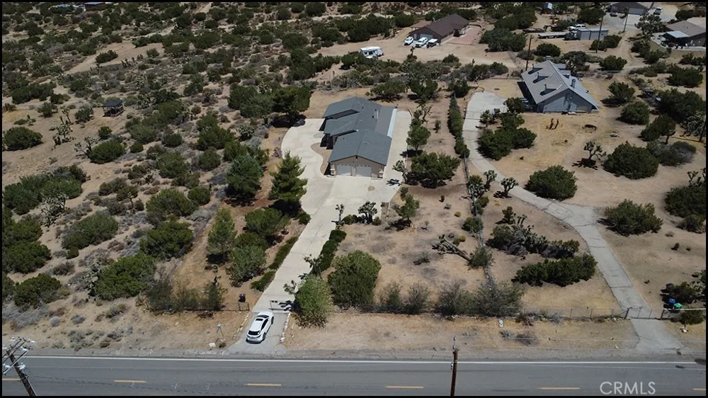9425 Mountain Pinon Hills, CA 92372