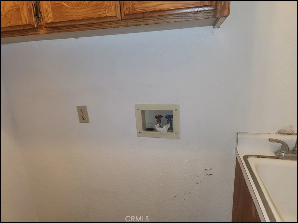 9425 Mountain Pinon Hills, CA 92372
