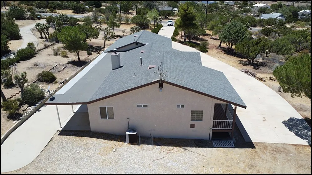 9425 Mountain Pinon Hills, CA 92372