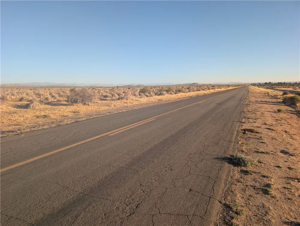 Claymine Rd #2 Edwards, CA 93523