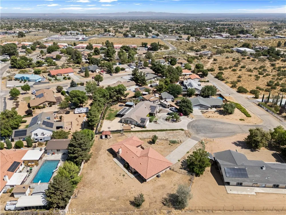4467 Valle Vista Court Phelan, CA 92371