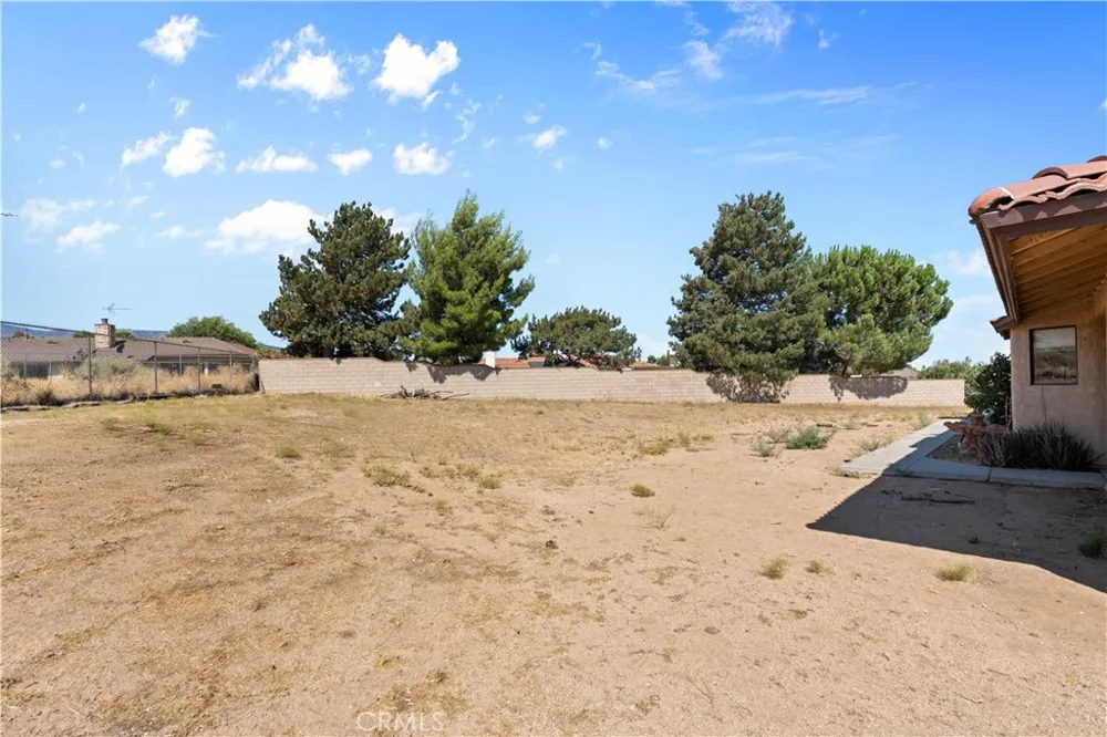 4467 Valle Vista Court Phelan, CA 92371