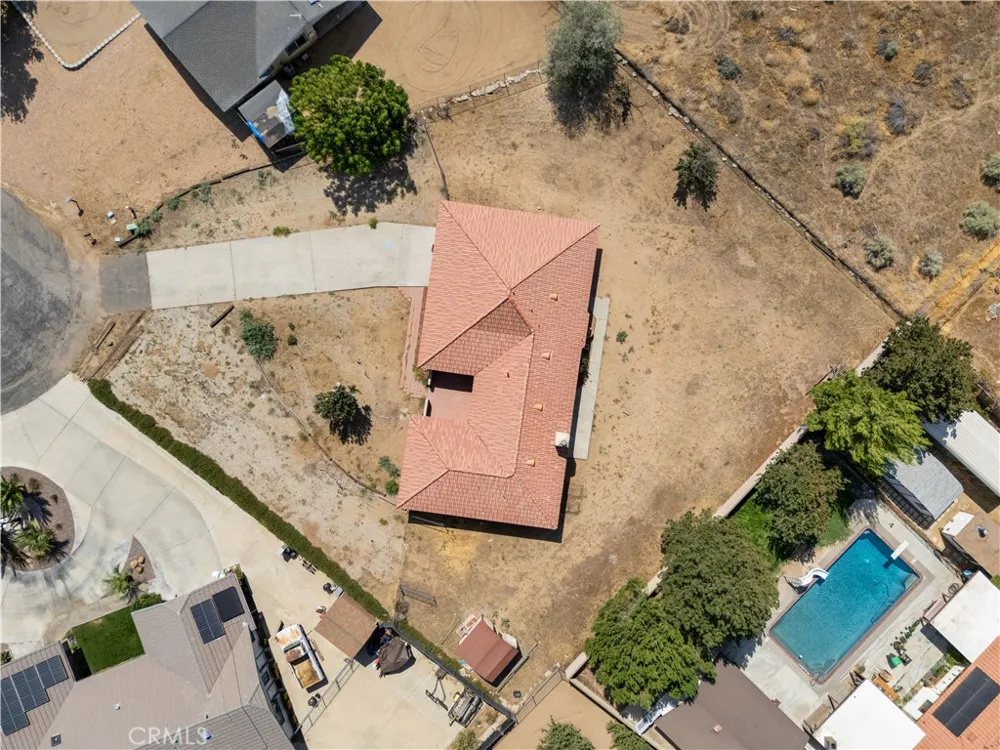 4467 Valle Vista Court Phelan, CA 92371