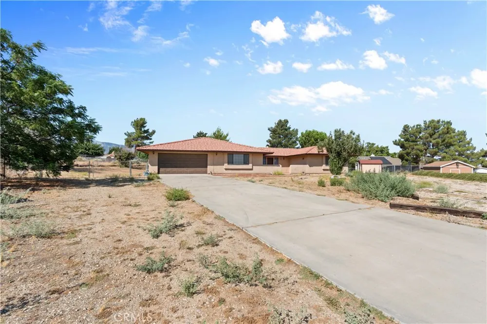 4467 Valle Vista Court Phelan, CA 92371
