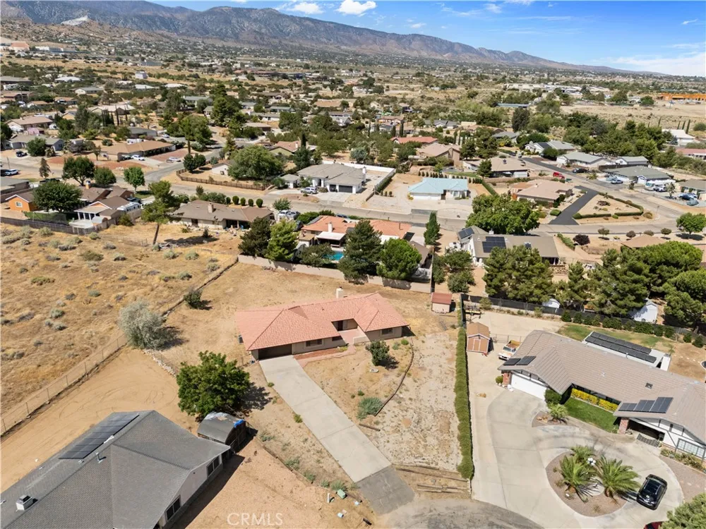 4467 Valle Vista Court Phelan, CA 92371