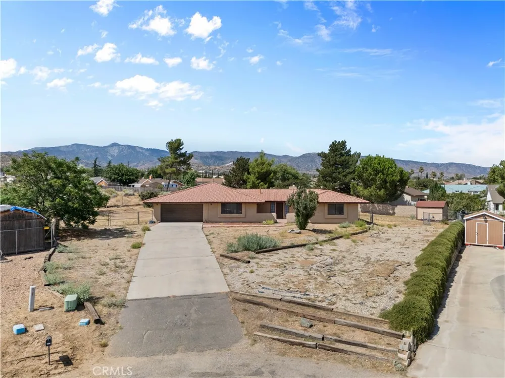 4467 Valle Vista Court Phelan, CA 92371