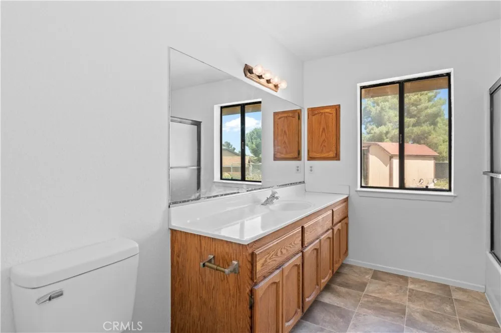 4467 Valle Vista Court Phelan, CA 92371
