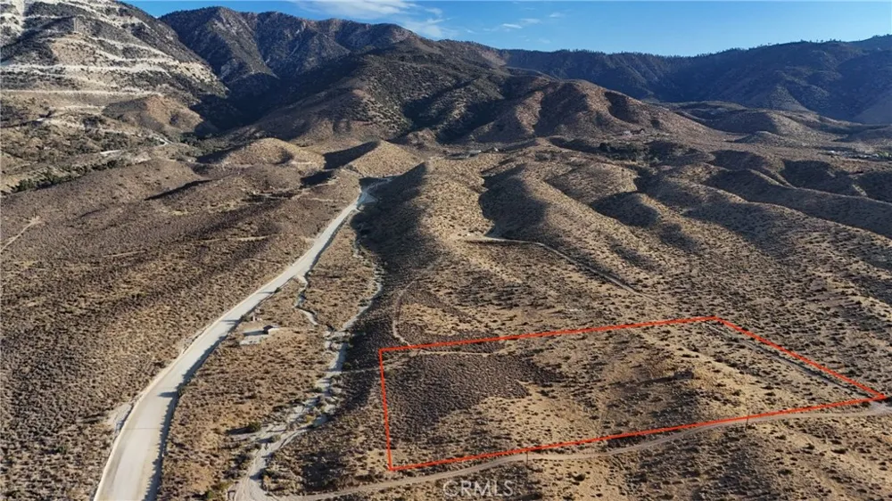 753 Crystal Creek (NEAR) Road Lucerne Valley, CA 92356