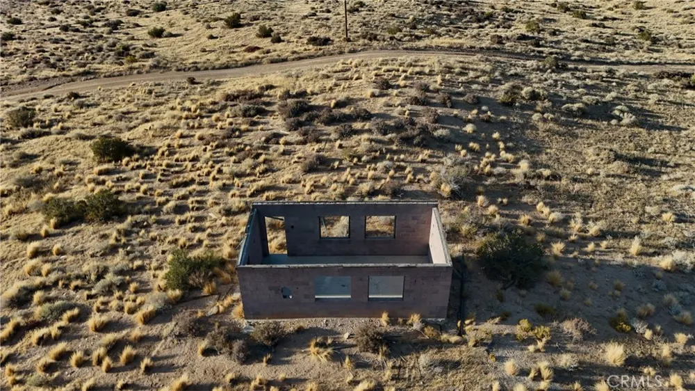 753 Crystal Creek (NEAR) Road Lucerne Valley, CA 92356