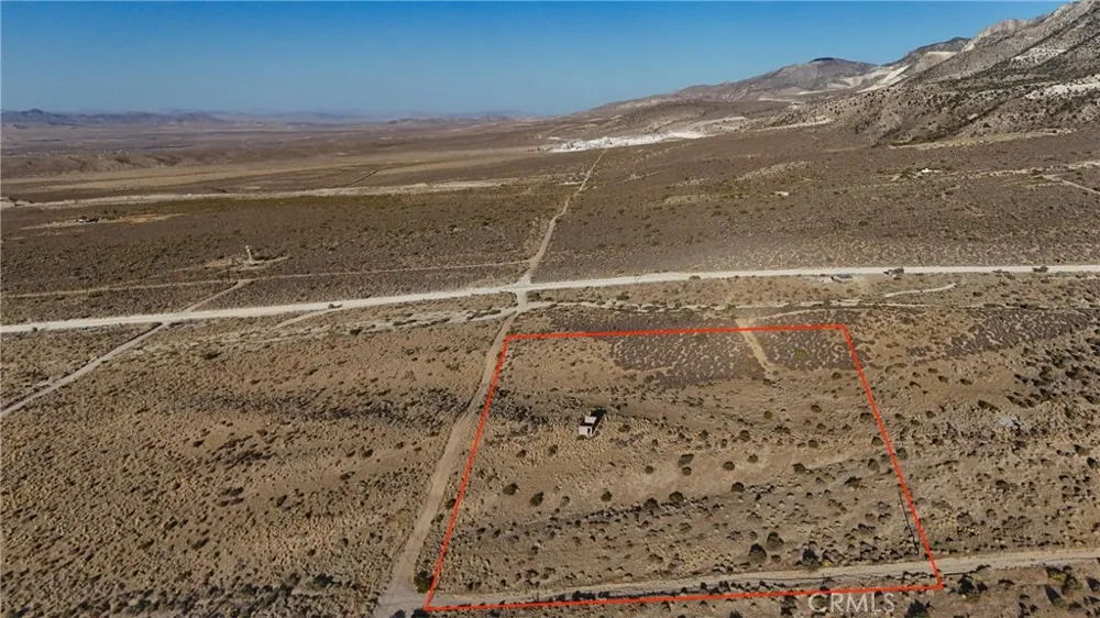 753 Crystal Creek (NEAR) Road Lucerne Valley, CA 92356