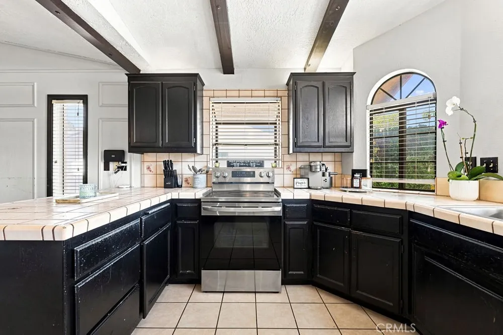 27844 Jasmine Lane Helendale, CA 92342