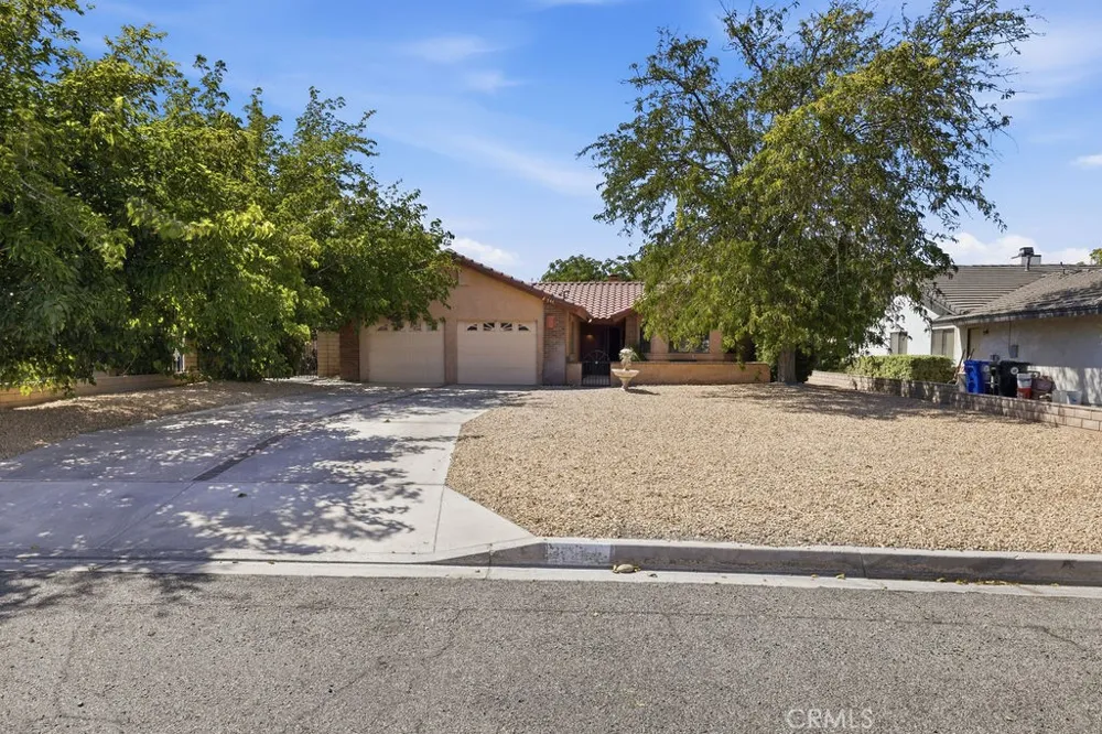 27844 Jasmine Lane Helendale, CA 92342