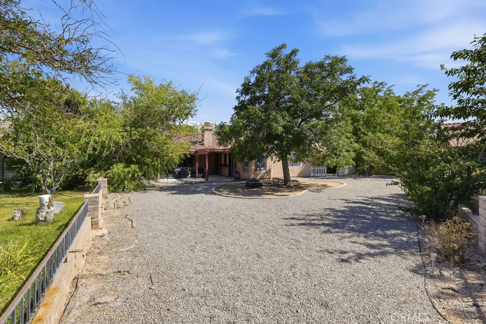 27844 Jasmine Lane Helendale, CA 92342