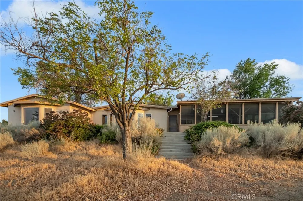 3230 Silver Ridge Pinon Hills, CA 92372