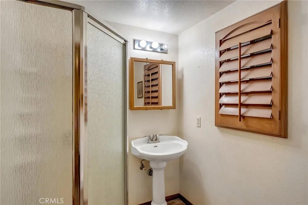 3230 Silver Ridge Pinon Hills, CA 92372