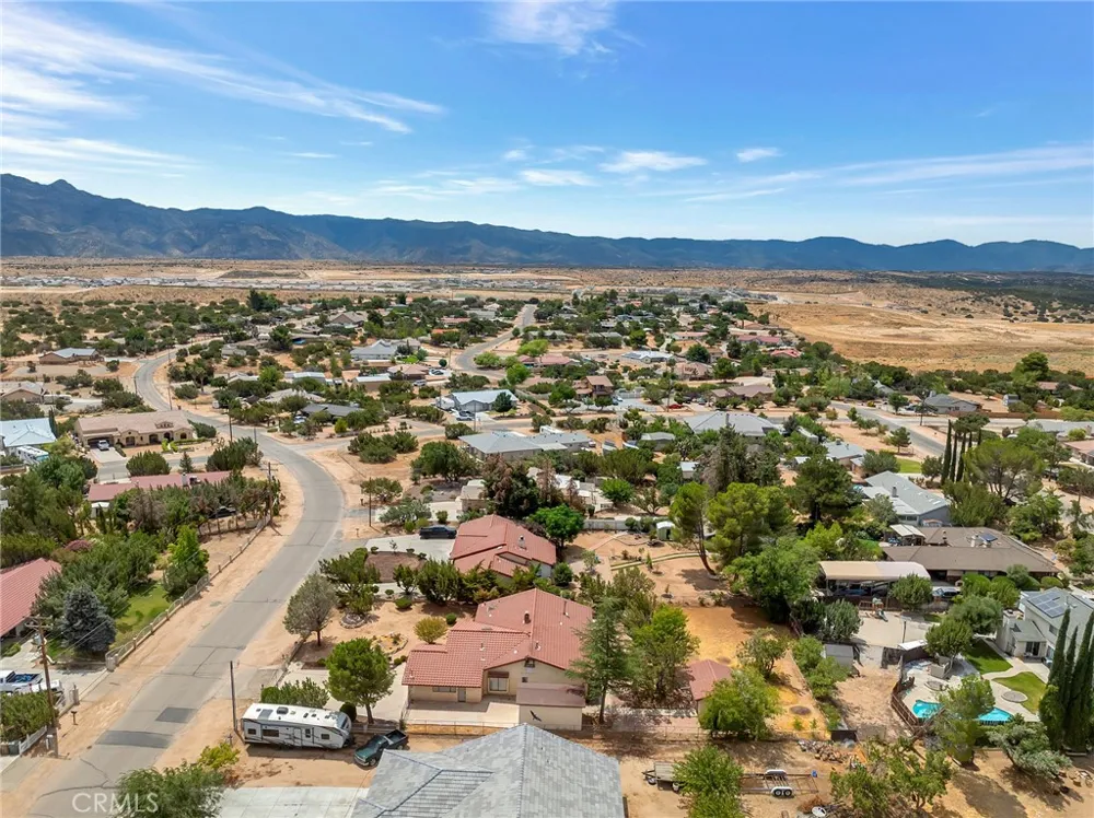 7040 Kenyon Hesperia, CA 92345