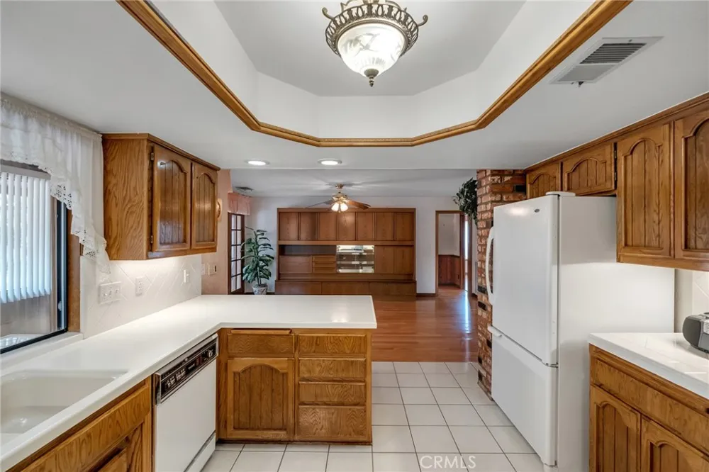 7040 Kenyon Hesperia, CA 92345