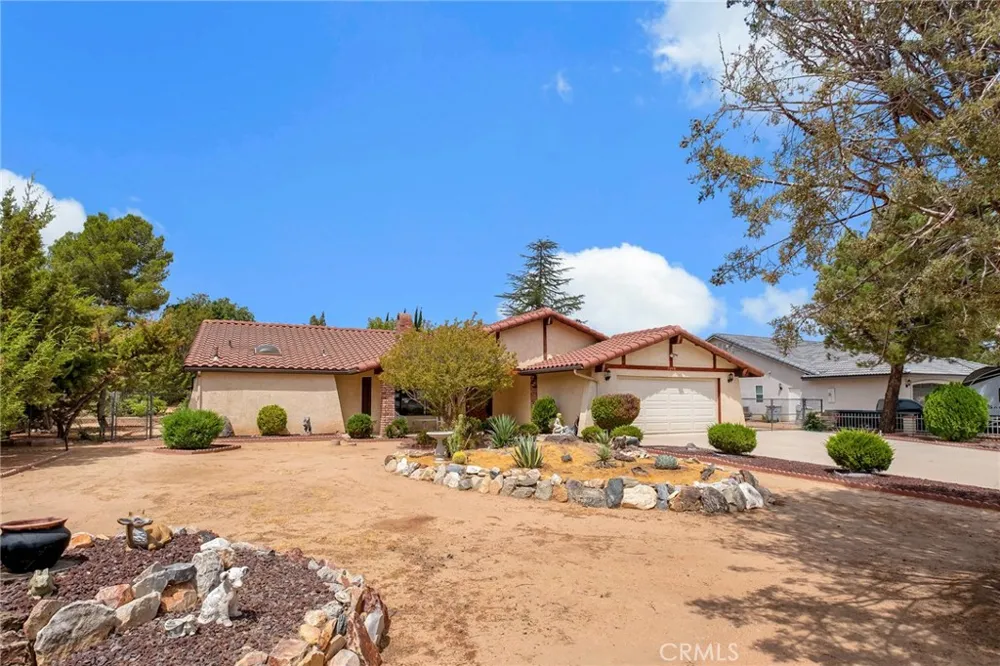 7040 Kenyon Hesperia, CA 92345