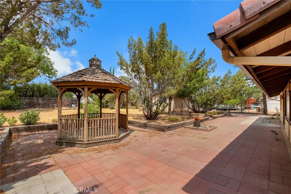 7040 Kenyon Hesperia, CA 92345