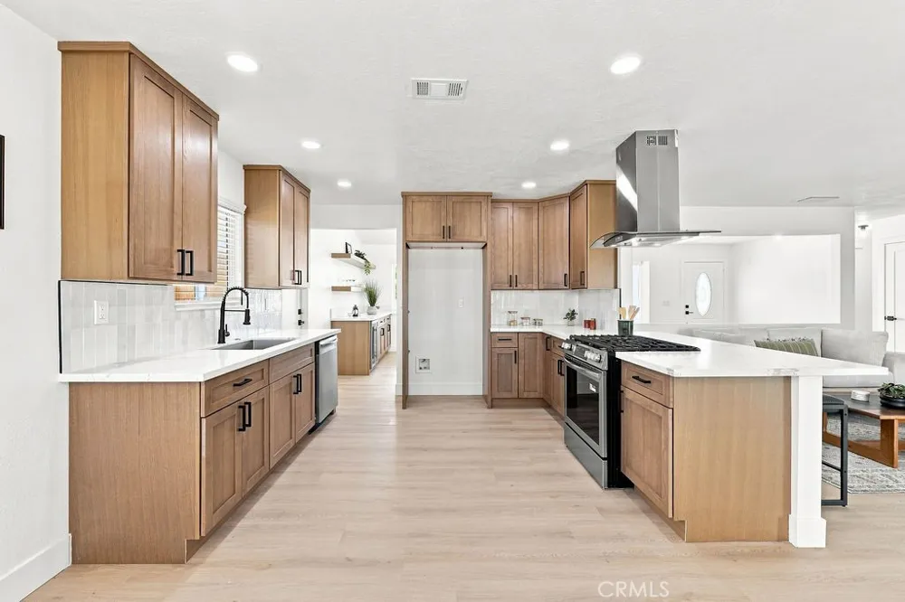 16710 Candlewood Road Apple Valley, CA 92307