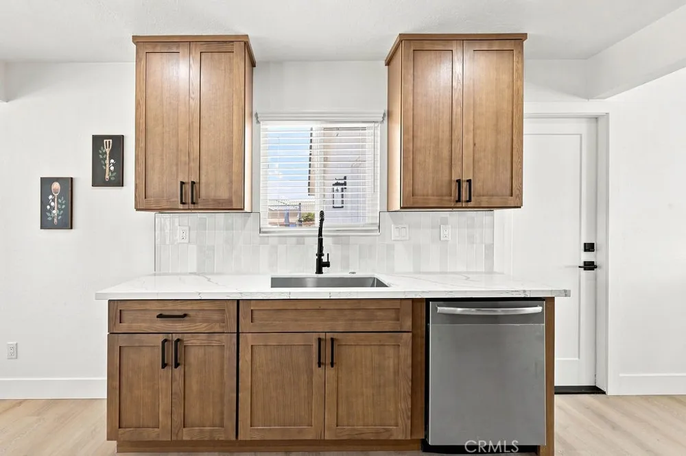 16710 Candlewood Road Apple Valley, CA 92307