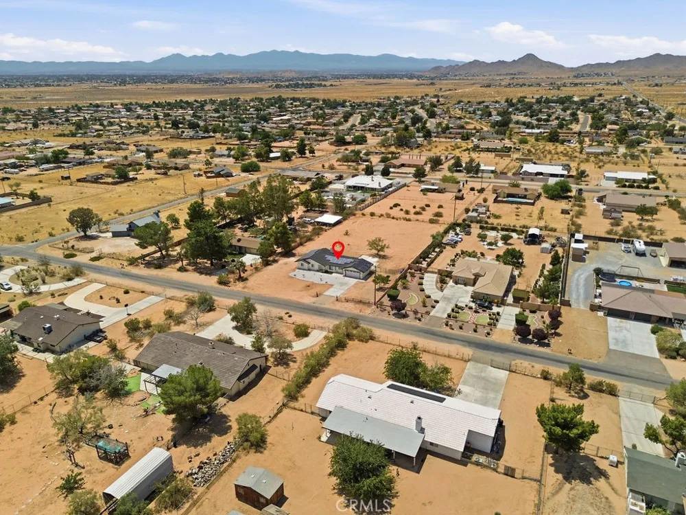 16710 Candlewood Road Apple Valley, CA 92307