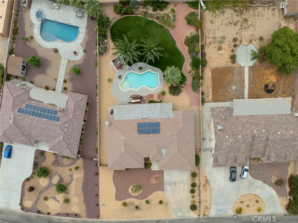 16783 Crockett Hesperia, CA 92345