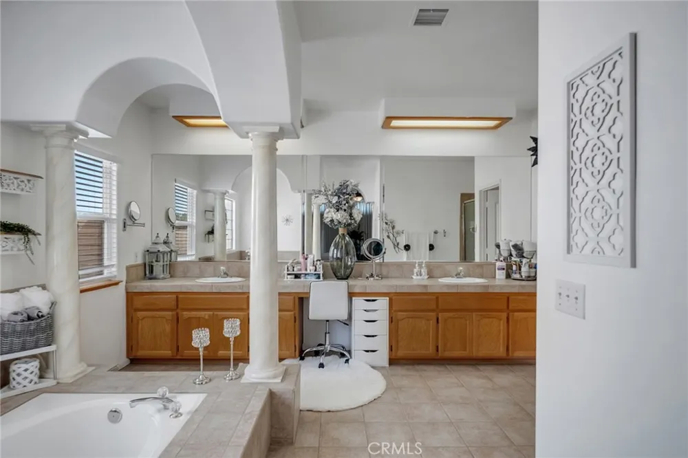 16783 Crockett Hesperia, CA 92345