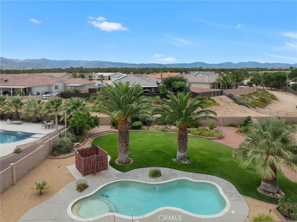 16783 Crockett Hesperia, CA 92345