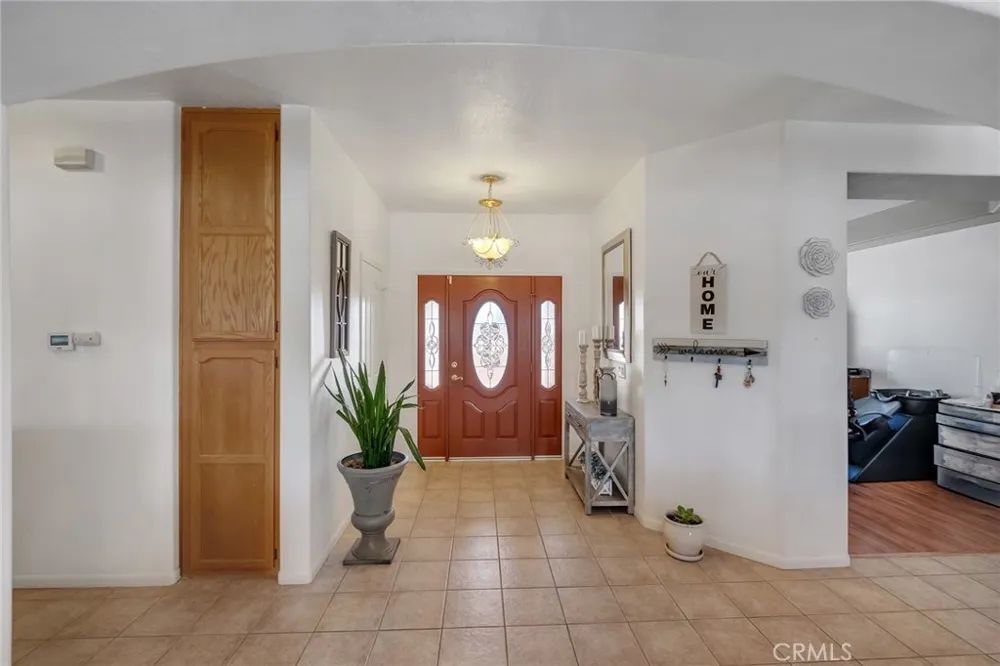 16783 Crockett Hesperia, CA 92345