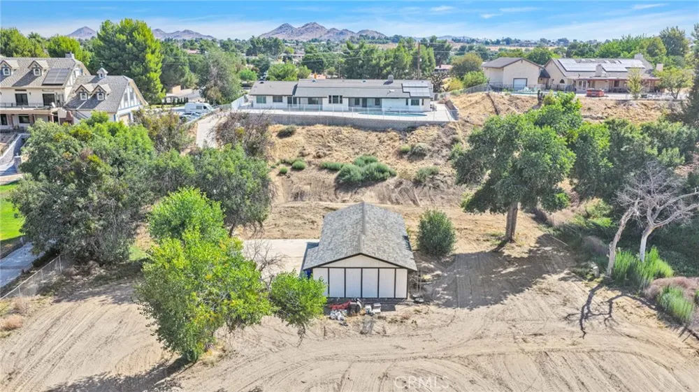 14942 Riverside Drive Apple Valley, CA 92307