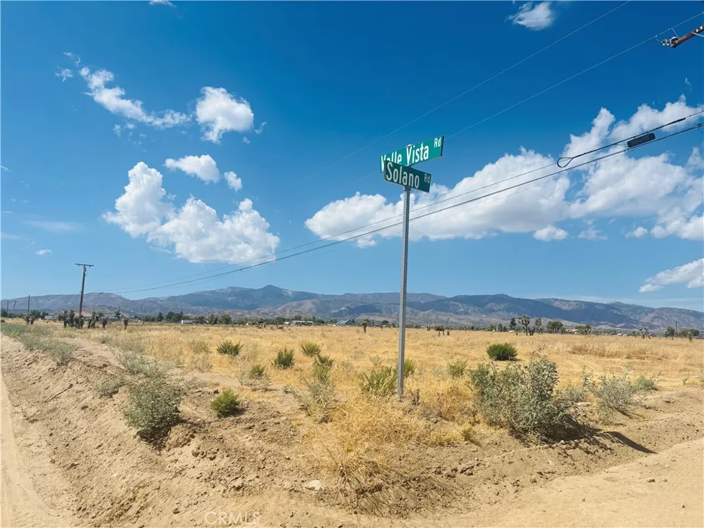 Valle Vista Phelan, CA 92329