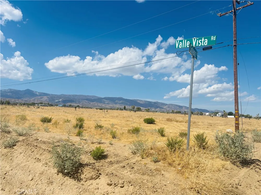 Valle Vista Phelan, CA 92329
