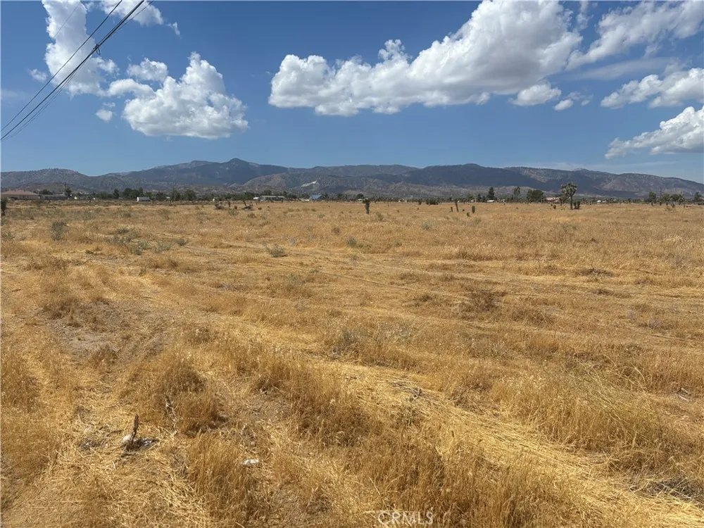 Valle Vista Phelan, CA 92329
